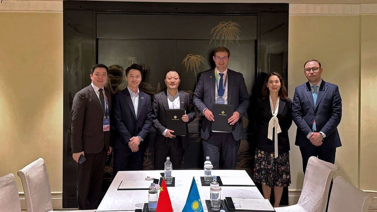 Қазақ пен қытай арасындағы цифрлық көпір: Freedom банкі Weixin Pay-мен меморандумға қол қойды